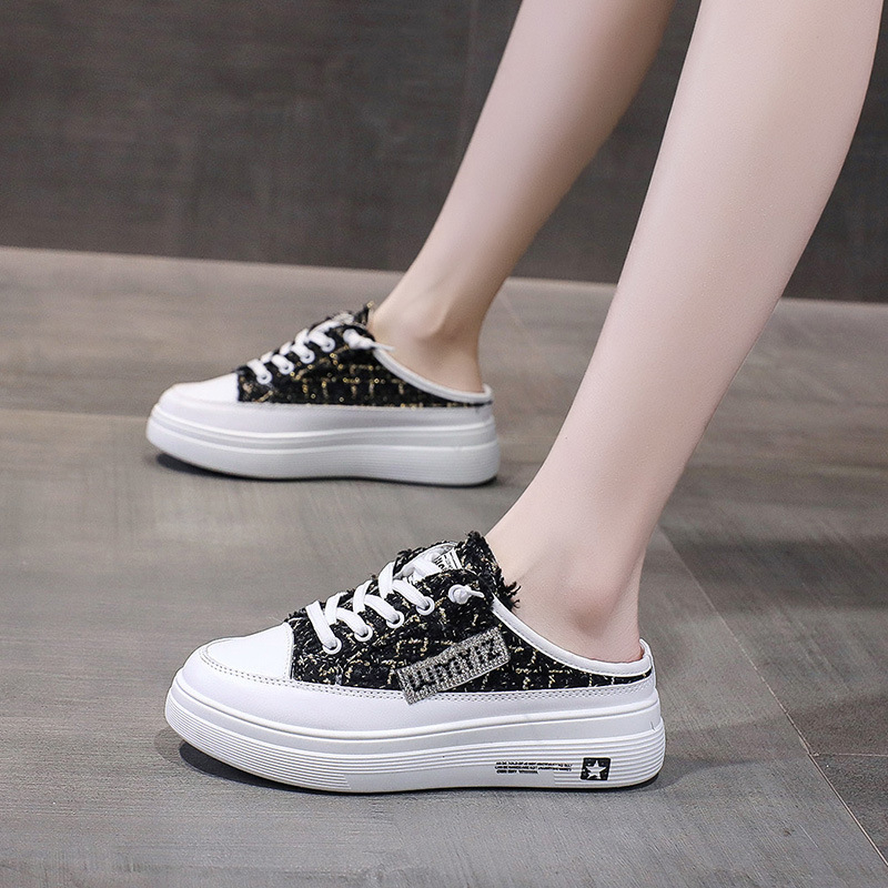 Sandale de damă cu deget închis, plasă respirabilă, partea superioară din canvas, talpă din cauciuc, închidere cu șiret, grosime talpă 3–5 cm