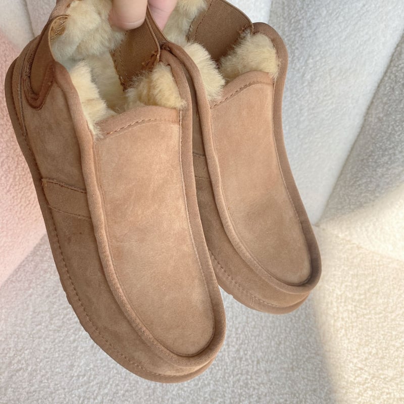 Vyriniai sniego batai — Chelsea stiliaus, viršutinė dalis su kailiu integruota, vidinis avies kailio pamušalas, pada iš veršienos sausgyslės, priešslydžio išorė