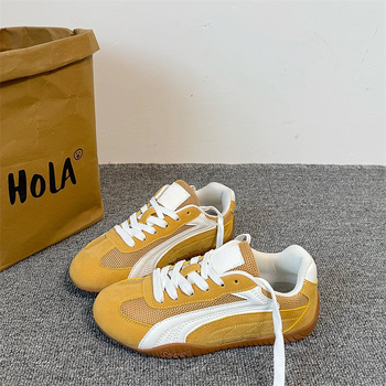 Kanvasist hingavad igapäevased tossud, ümmarguse ninaga, madal ülaosa, kummist talla, 1–3 cm kreen