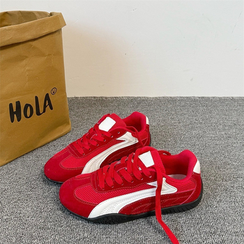 Kanvasist hingavad igapäevased tossud, ümmarguse ninaga, madal ülaosa, kummist talla, 1–3 cm kreen