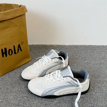 Kanvasist hingavad igapäevased tossud, ümmarguse ninaga, madal ülaosa, kummist talla, 1–3 cm kreen