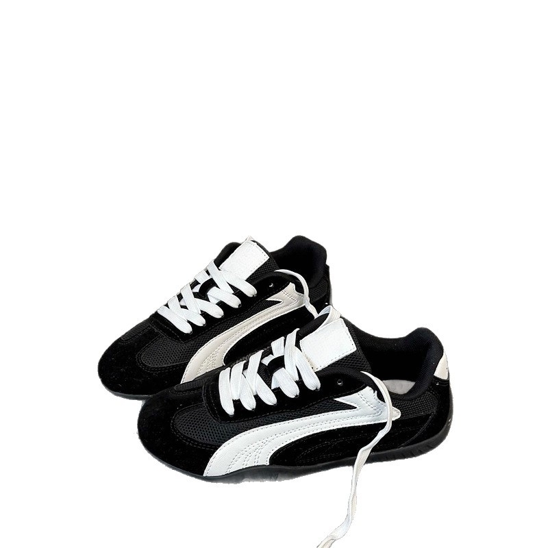 Kanvasist hingavad igapäevased tossud, ümmarguse ninaga, madal ülaosa, kummist talla, 1–3 cm kreen