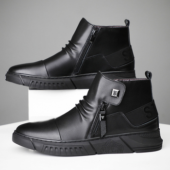 Chelsea μποτάκια: άνω μέρος από γνήσιο δέρμα, στρογγυλή μύτη, μεσαίου ύψους φτέρνας με κλίση 3–5 cm, πλαϊνό φερμουάρ, σόλα από καουτσούκ