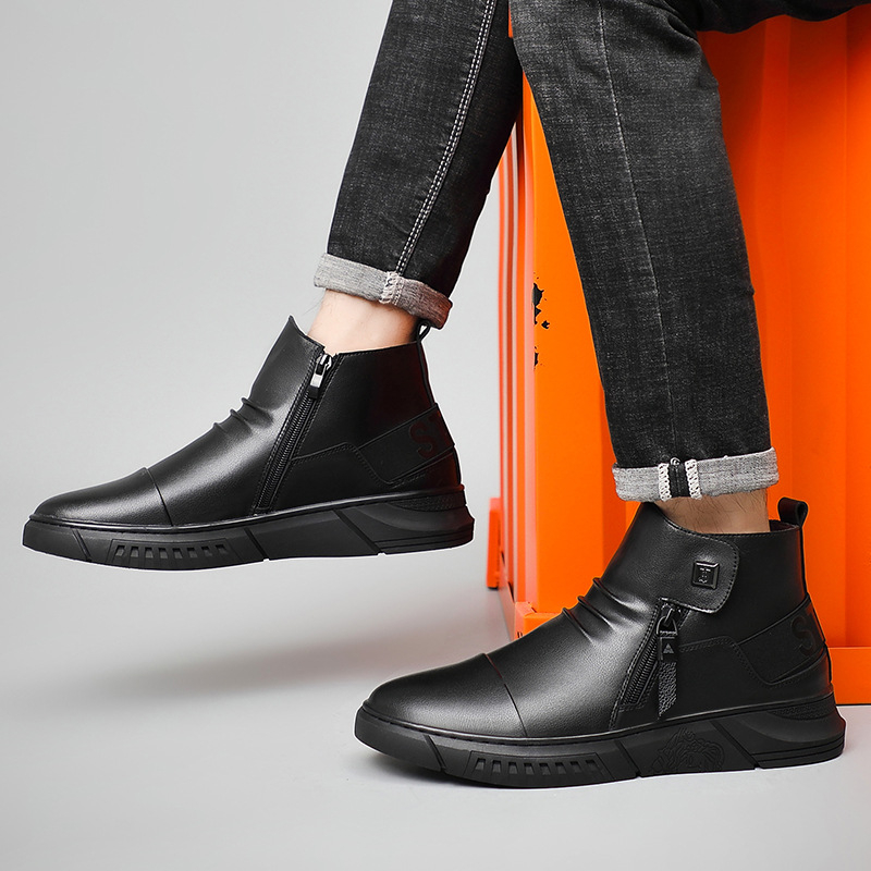 Chelsea μποτάκια: άνω μέρος από γνήσιο δέρμα, στρογγυλή μύτη, μεσαίου ύψους φτέρνας με κλίση 3–5 cm, πλαϊνό φερμουάρ, σόλα από καουτσούκ