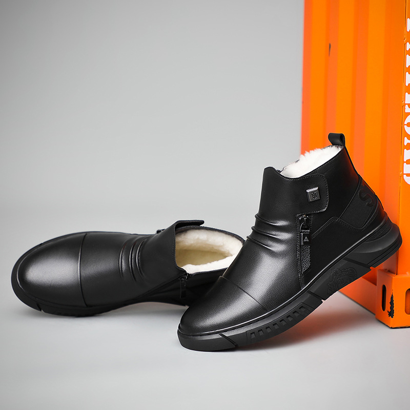 Chelsea μποτάκια: άνω μέρος από γνήσιο δέρμα, στρογγυλή μύτη, μεσαίου ύψους φτέρνας με κλίση 3–5 cm, πλαϊνό φερμουάρ, σόλα από καουτσούκ