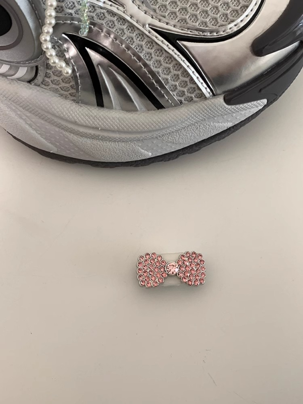 Kurpju sprādze ar pērļu loku, oriģināls dizains, modelis yt0026, piemērots sporta kurpēm, sandālēm un ikdienas apaviem, sievietes ikdienas stils, sezonas: vasara, ziema, pavasaris, rudens