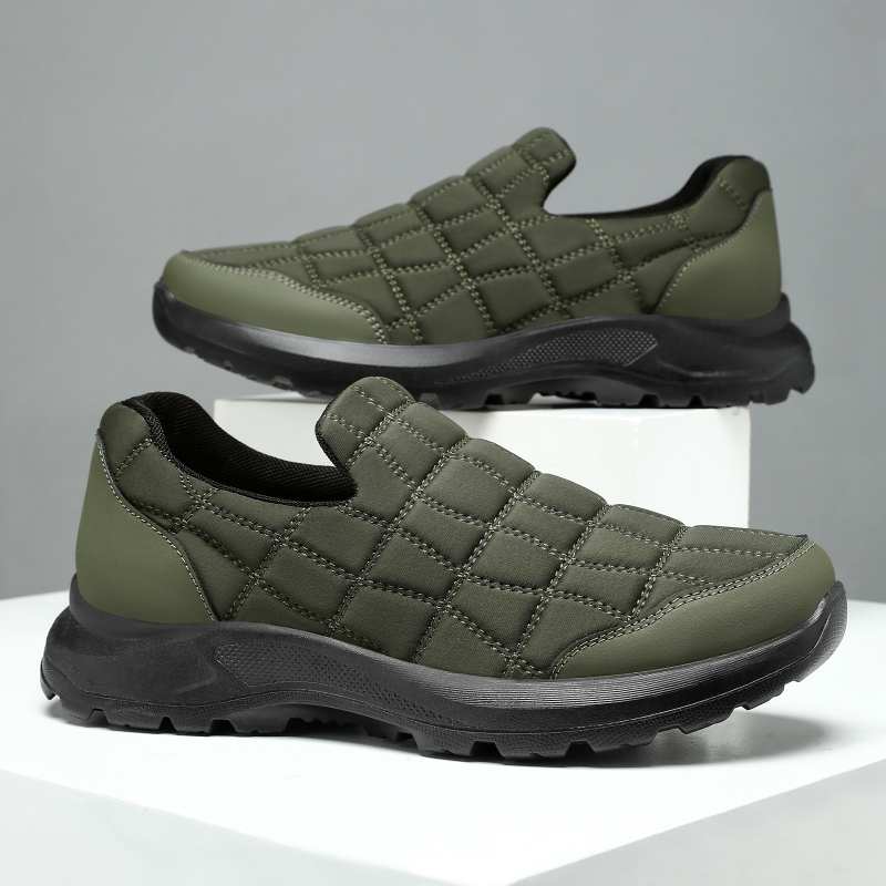 Férfi poliuretán slip-on szabadidőcipő, textil felső rész, kerek orr, alacsony sarok 1–3 cm, poliuretán talp