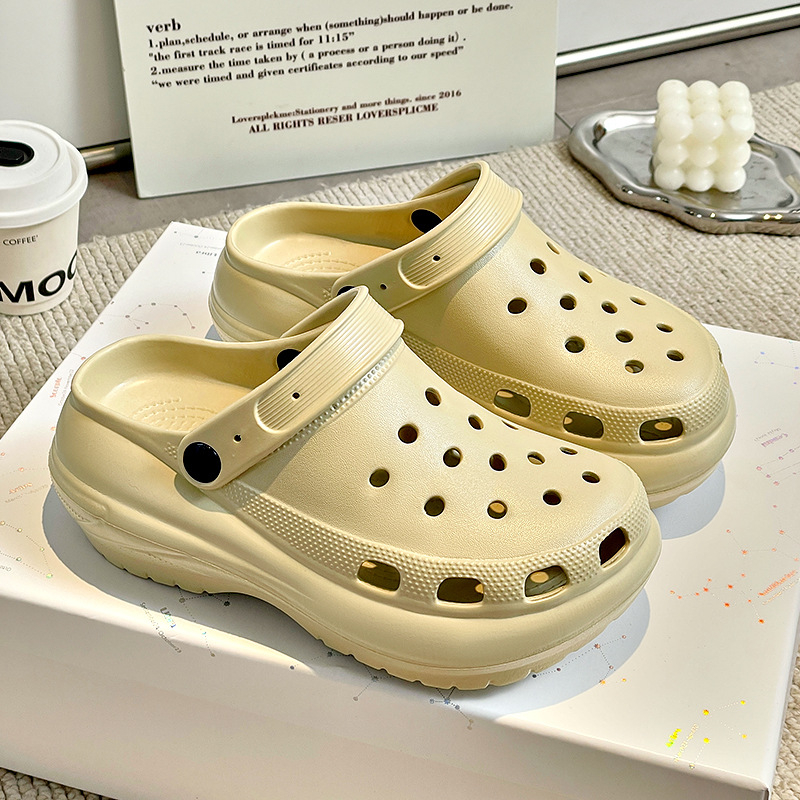 Sieviešu perforētās pludmales sandales, gaisa EVA augšējā daļa un zole, 7 cm neslīdoša platforma