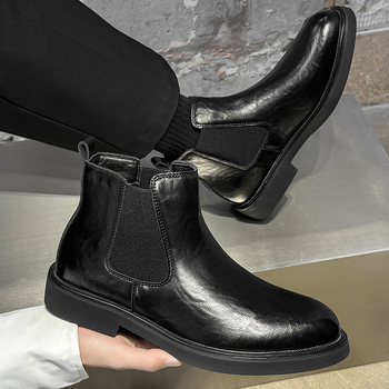 Ghete de bărbați din piele split, înălțime medie, vârf rotund, toc mic 1–3 cm, talpă din cauciuc