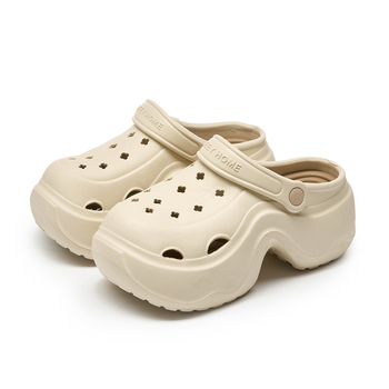 Crocs sandales vasaras 2025, EVA augšējā daļa un EVA zole, zoles biezums 3 cm vai vairāk, pretslīdoša zole, papēža augstums 5–7 cm