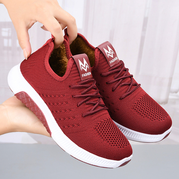 Naistele puuvillased jalanõud tekstilise ülaosaga, soe kunstliku lühikese karvase vooder, libisev sisseastumisega slip-on, ümmargune varvas, lame kanna, PVC tald, sobib sügisel ja talvel