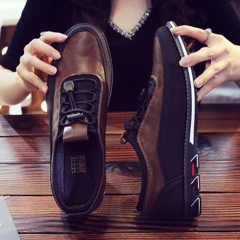 Férfi mokaszinok — lélegző PU felsőrész, PU talpbetét, gumírozott talp, slip-on, alacsony sarka