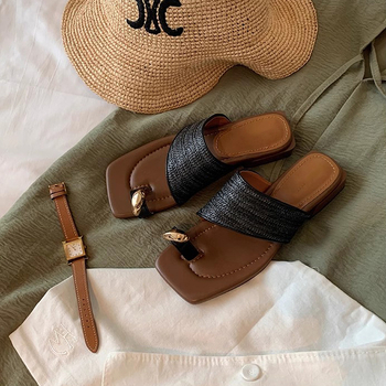 Sieviešu sandales ar metāla pirksta klipu, kvadrāta purns, virsma no zālāja pinuma, gumijas zole, ikdienas lietošanai, korejiskais stils