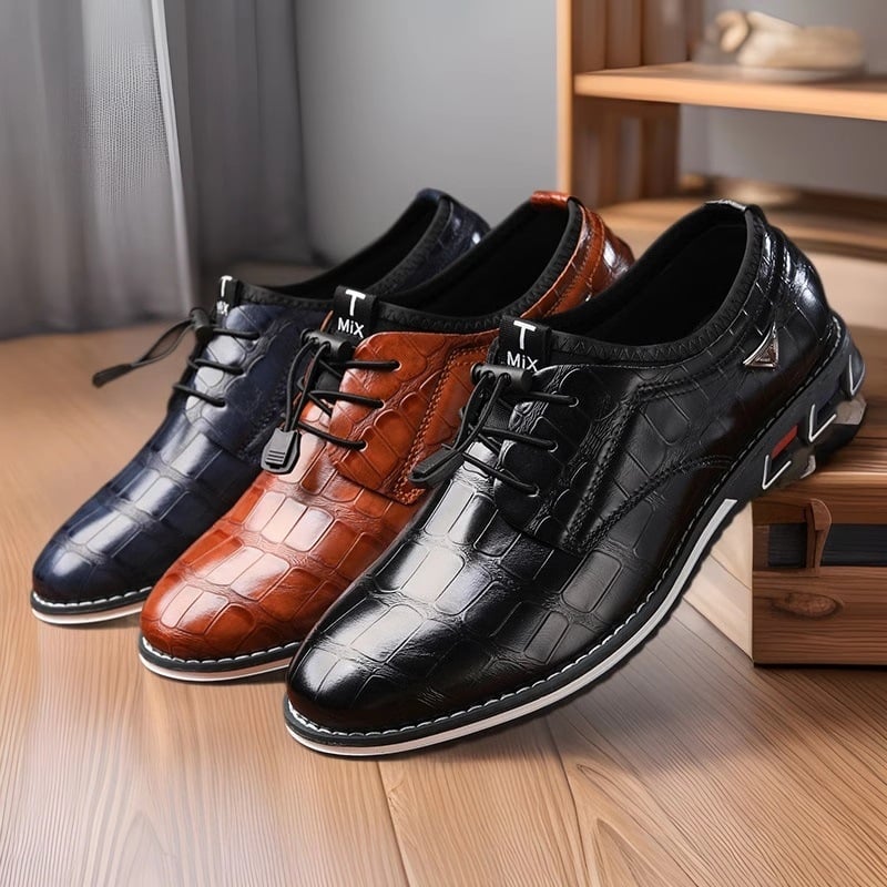 Férfi mokaszin PU felsőrésszel, minden évszakra, köves minta, kerek orr, alacsony sarok 1–3 cm, slip-on elasztikus pánttal
