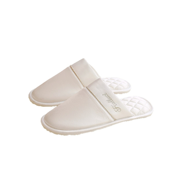 Halluci Luksusa satīna iekšējās čības vīriešiem un sievietēm – visu sezonu, elpojošas, ūdensizturīgas, pretslīd; augšējais materiāls: poliestera šķiedra; iekšējais materiāls: poliestera šķiedra; zole: gumija