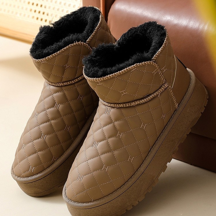 Talvesussid PU ülaosaga, siseruum kunstliku lühikese karvaga, soe ja mugav, madal konts, PVC talla, 1–3 cm konts, talv 2024