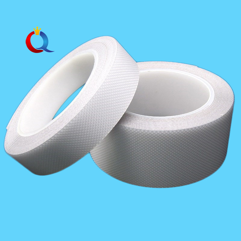 PEVA pagrindu pagaminta lipni neslidinanti juosta vonios kambariams ir laiptams (storį 0,75 mm, akriliniai klijai)