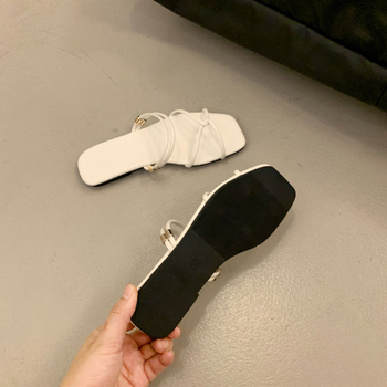 Sandales ar plakanu zoli un kvadrātveida purngalu, PU augšdaļa, PU zole, auduma odere