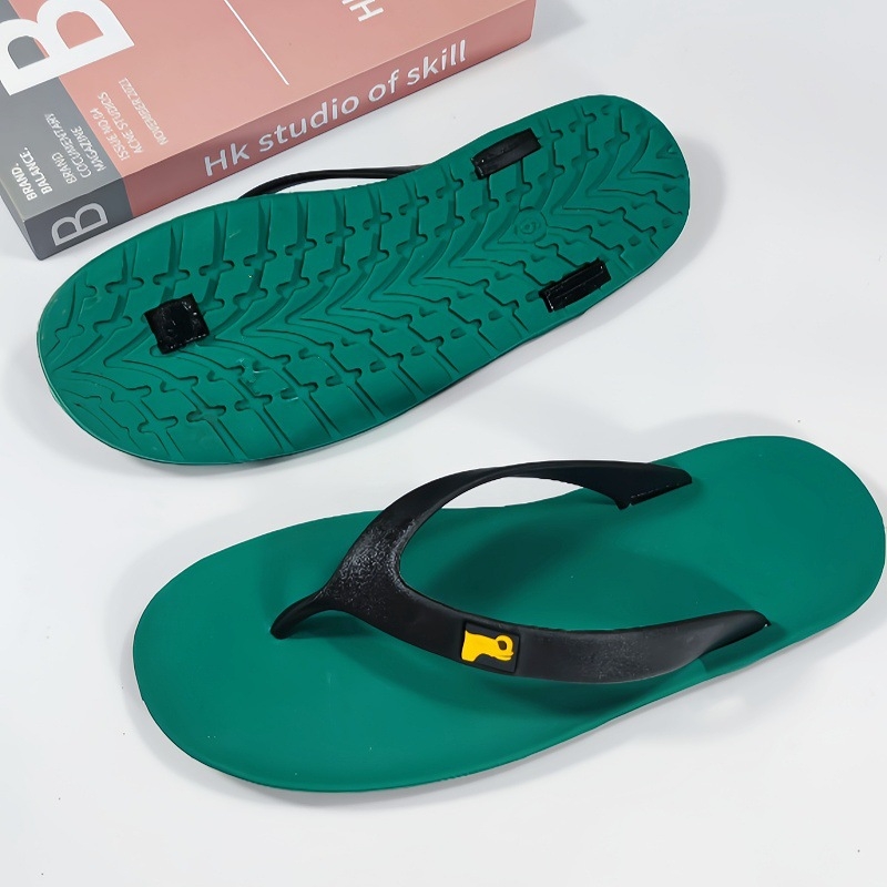 Férfi flip-flopok, nyitott lábujjak, strand-stílus, PVC felső rész, vulkanizált gumitalp, csúszásmentes, gyorsan száradó, könnyű