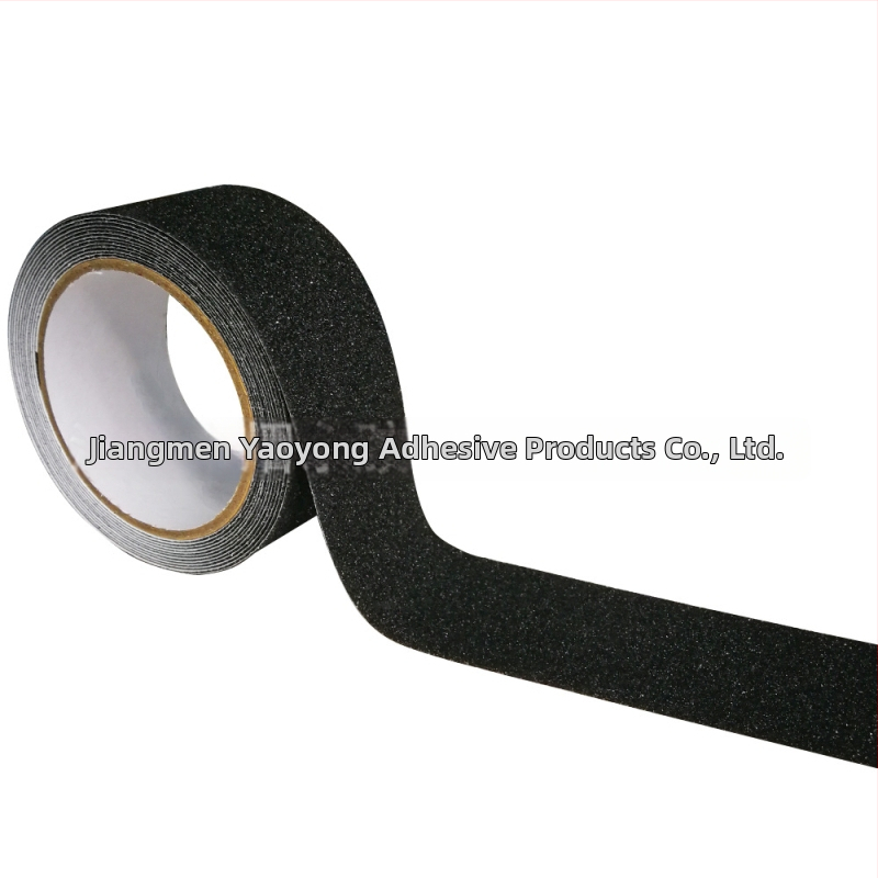 PVC anti-slydimo juostelė su matinės paviršiaus ir deimantų granulėmis; laiptams, laivams ir vidaus/ lauko grindims; storis 0,75 mm; atspari vandeniui.