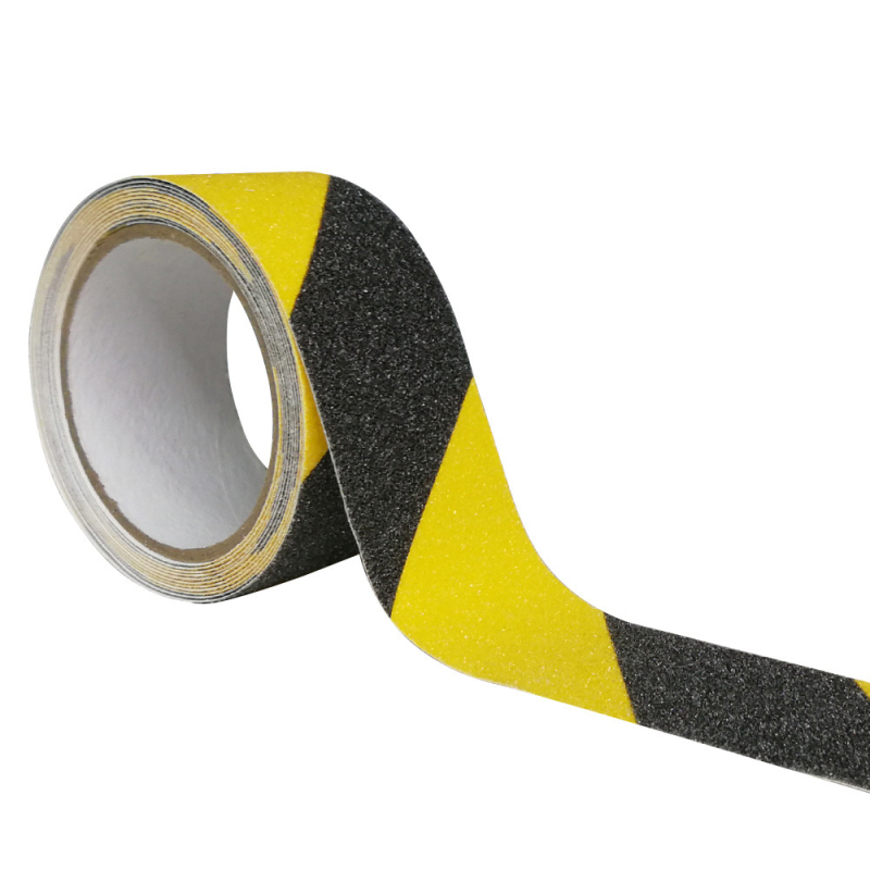 PVC anti-slydimo juostelė su matinės paviršiaus ir deimantų granulėmis; laiptams, laivams ir vidaus/ lauko grindims; storis 0,75 mm; atspari vandeniui.