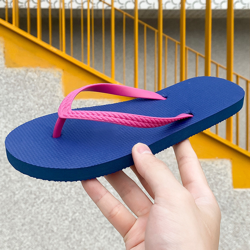 Flip‑flopi ar PVC augšējo daļu, gumijas putas zole, injekcijas veidota zole, zoles biezums 0–3 cm, aizvērums ar pirkstiem