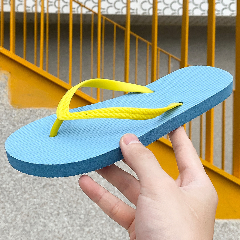 Flip‑flopi ar PVC augšējo daļu, gumijas putas zole, injekcijas veidota zole, zoles biezums 0–3 cm, aizvērums ar pirkstiem