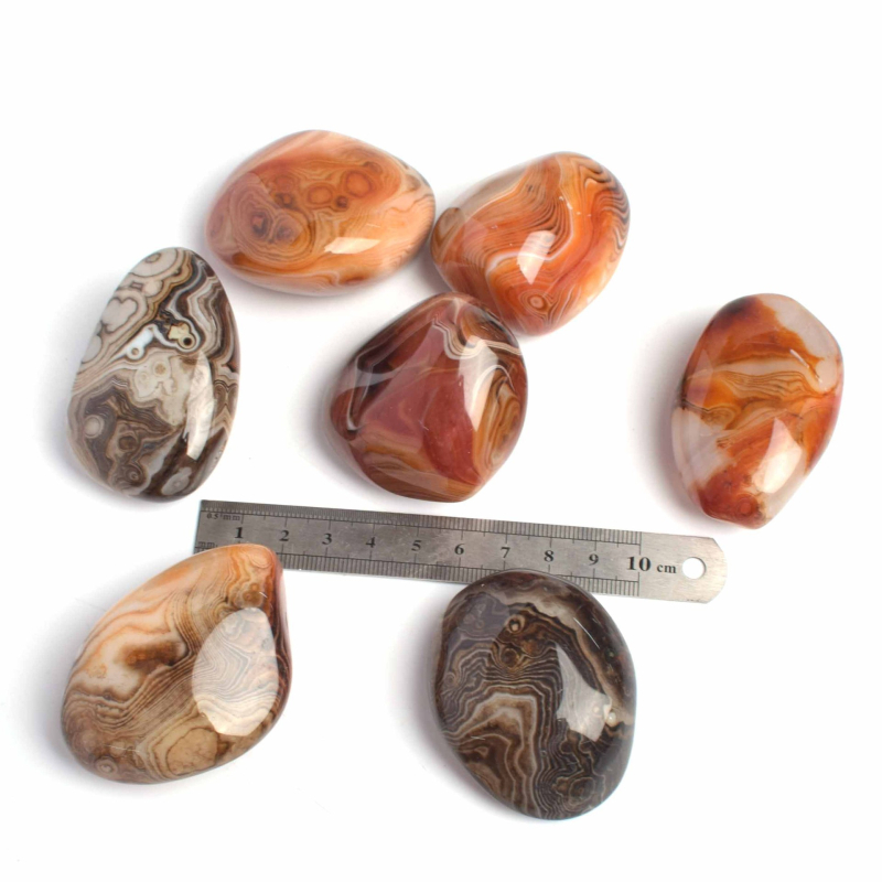 Poliruotas agato dekoratyvinis žvyras akvariumams (Medžiaga: agatas; Stilius: kinietiškas; Pagrindinis naudojimas: dekoracija)