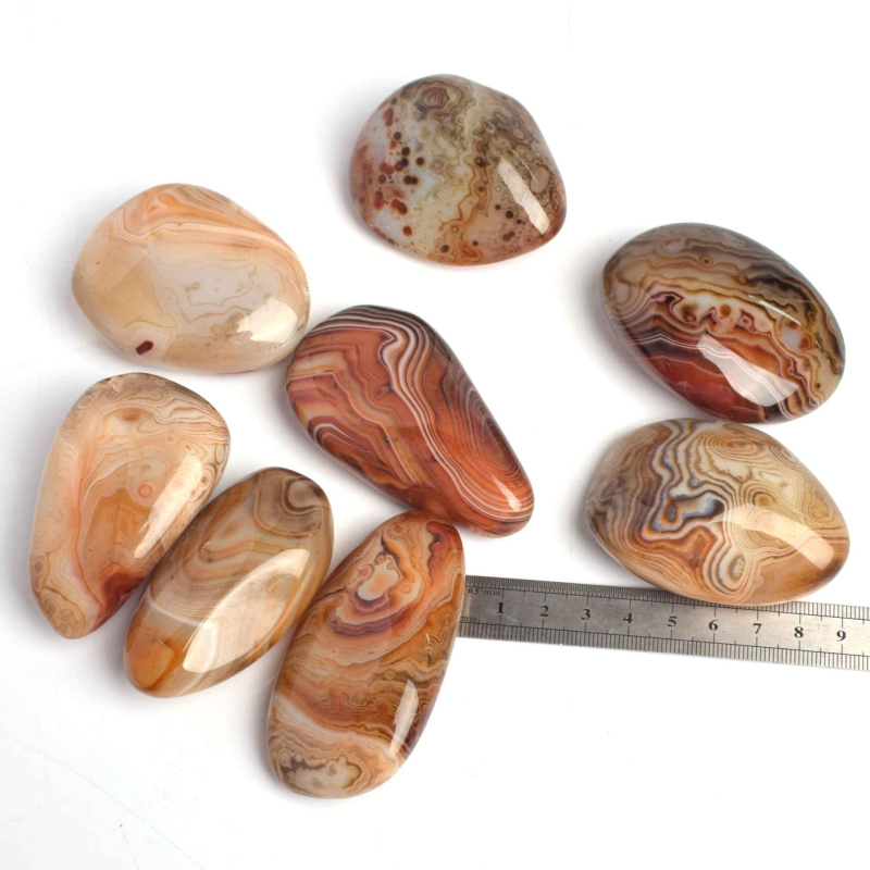 Poliruotas agato dekoratyvinis žvyras akvariumams (Medžiaga: agatas; Stilius: kinietiškas; Pagrindinis naudojimas: dekoracija)