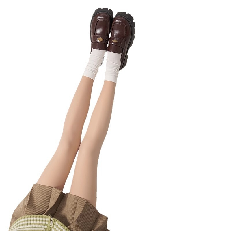 Dvojvrstvové nylonové legíny s pocitom kože, stredná hrúbka, zdvihnutie zadku a tvarovanie postavy