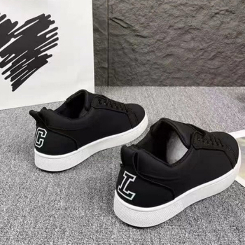 Munkás sportcipő, felsőrésze szuper rostból, fűzőzárás, EVA talpbetét, gumitalp, alacsony felső rész