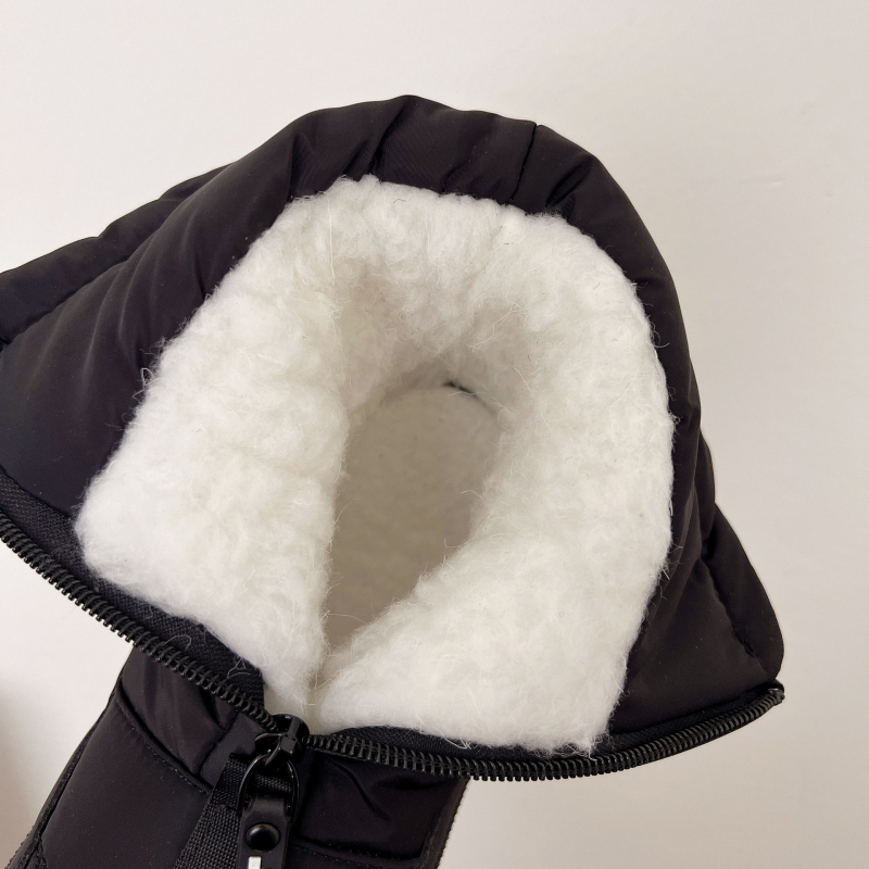 Sieviešu ziemas augstās sniega zābaki, vidēja augšējā daļa, apaļa purngala, sānu rāvējslēdzējs, iekšpuse no mākslīgā pūļa