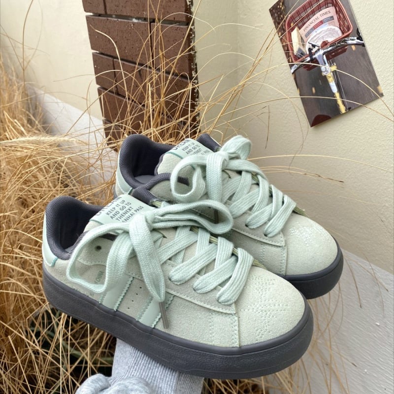 Naiste Korea stiilis vabaaja sportlikud jalanõud paksu tallaga, PU ülaosa, hingav võrkvooder, nöörid, madal profiil