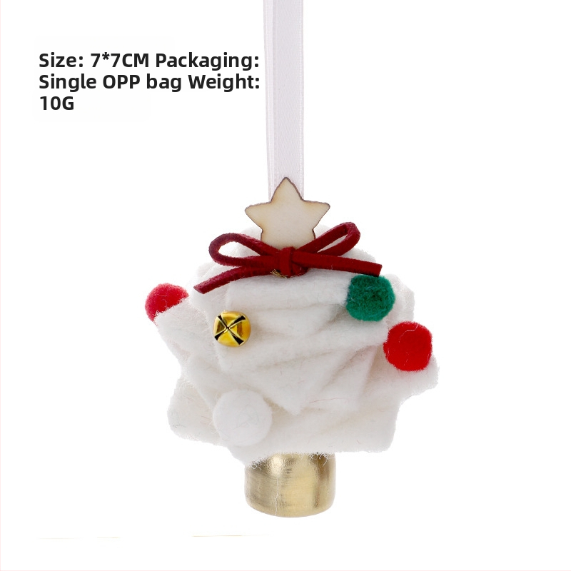 Mini vianočný stromček z filcu a kovu – domáca dekorácia na Vianoce