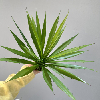 Umjetna gladiola u tegle – vanjska vrtna dekoracija, rekviziti za fotografiju, materijal: plastika, mekano ljepilo