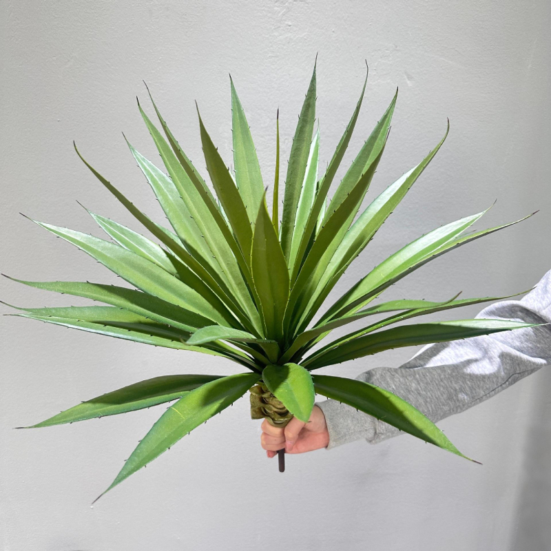 Umjetna gladiola u tegle – vanjska vrtna dekoracija, rekviziti za fotografiju, materijal: plastika, mekano ljepilo