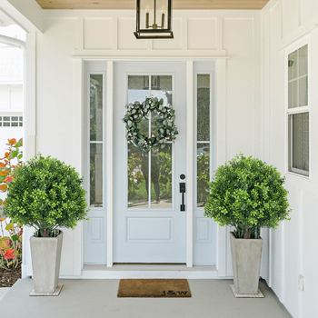 Meimei Crafts Umjetna kuglasta zelena biljka u plastičnom košu za cvijeće, proizvedeno injekcijom, sorta eukaliptus, vanjska dekoracija