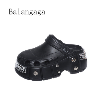 Perforētās kurpes (augšējā daļa EVA, zole EVA, zoles biezums 6.5 cm, uzlabota ventilācija)