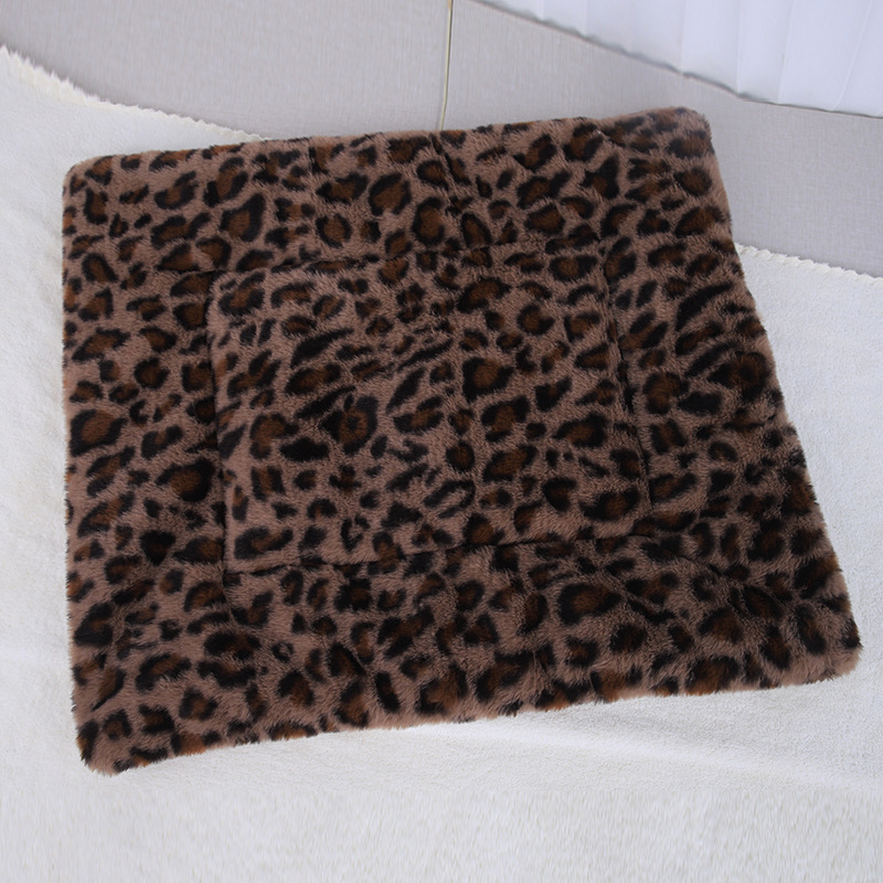 Covoraș pentru pisici și câini — imprimeu leopard, cald, îngroșat, cu revenire înaltă a formei
