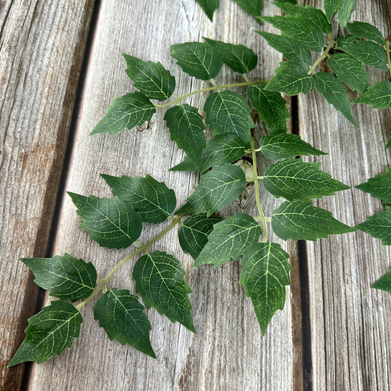 Umjetna penjačka biljka s listovima breskve, eukaliptusa i jujube; 7-listna penjačka biljka, Pan Weaving materijal, za rekvizite za fotografije i kućnu dekoraciju