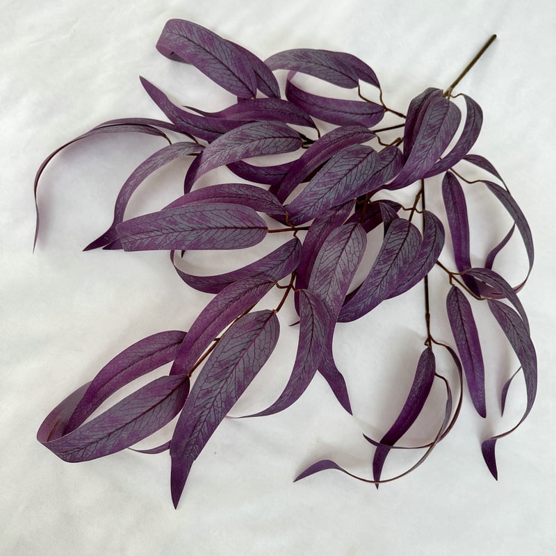 Umjetna penjačka biljka s listovima breskve, eukaliptusa i jujube; 7-listna penjačka biljka, Pan Weaving materijal, za rekvizite za fotografije i kućnu dekoraciju