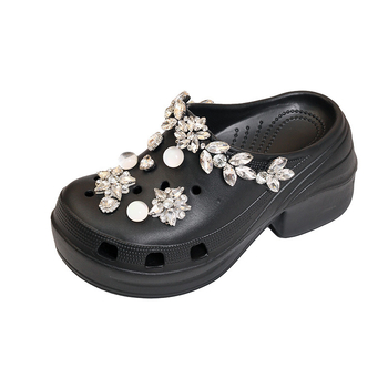 Női lyukacsos cipő, EVA felsőrész és talp, 6 cm vastag talp, magasságot növelő sarok, nyár 2025