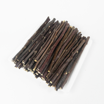 Комплект за зъби за малки гризачи: три части — бамбукови пръчки, ябълкови клонки и тревни пръчки; суха храна, 300 g, марка Radish Valley