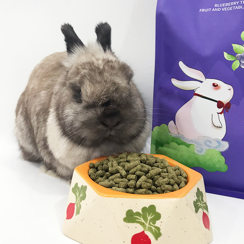 Суха храна за възрастни зайци — с моркови, боровинки и Тимоти; Radish Valley, код 0034, 20 бр., категория: Храни за домашни любимци