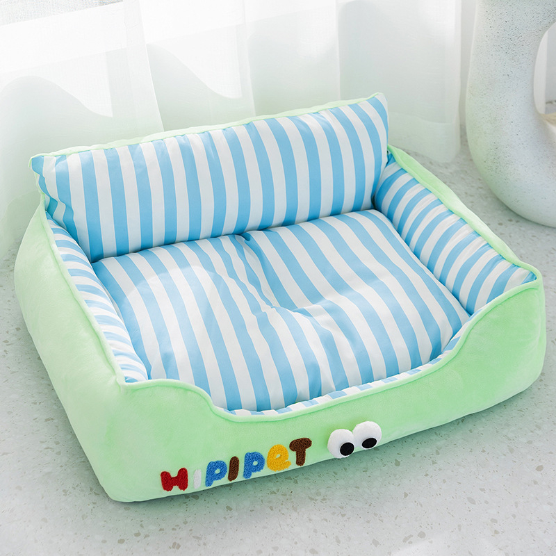 Kasside pesas – ruuduline triibuline muster, kõikide aastaaegade jaoks; Materjal: Pongee triibuline kangas; Sisu: kristalliliselt pehme; Plastist vooder; Sobib kassidele