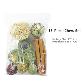 Sausa pašaro mažiems gyvūnams: triušiams, hamsters, žiurkėnams ir činčiloms; sudėtis: morkų/žolė tortas; pakuotė 80 vnt.; svoris apie 200 g