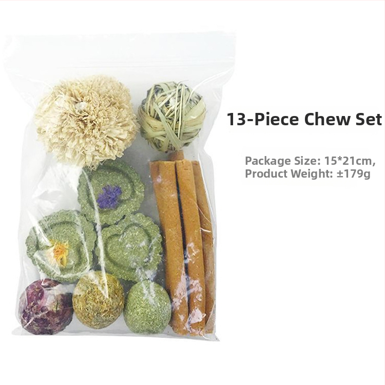 Sausa pašaro mažiems gyvūnams: triušiams, hamsters, žiurkėnams ir činčiloms; sudėtis: morkų/žolė tortas; pakuotė 80 vnt.; svoris apie 200 g