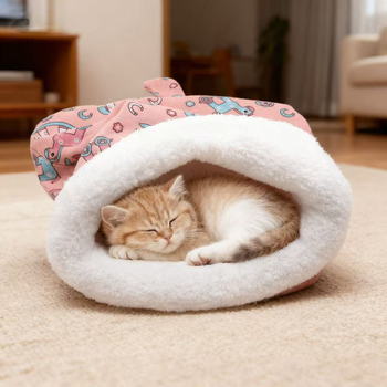 Tuomeng kassi pesakodu talveks – kanga materjal, tasku stiil