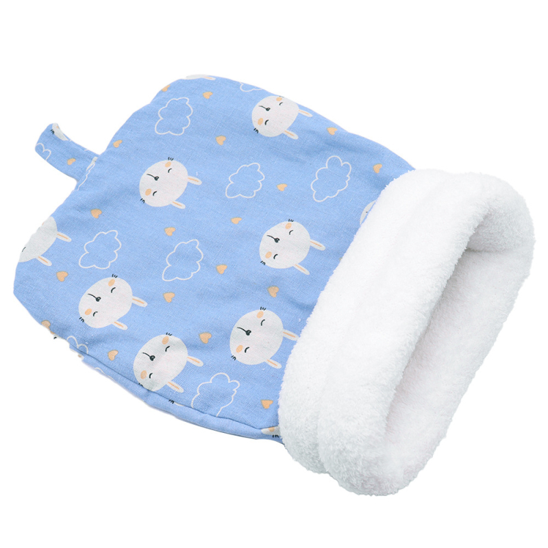 Tuomeng kassi pesakodu talveks – kanga materjal, tasku stiil