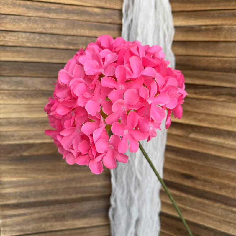 Hidrangejos dirbtiniai žiedai vazoje – vestuvėms dekoravimui, nuotraukų rekvizitas, namų dekorui